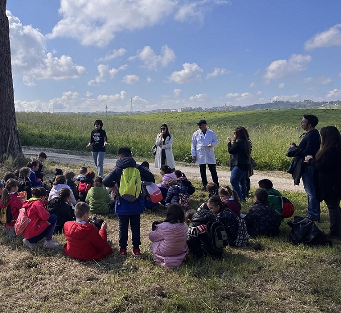 Vi raccontiamo da vicino la filiera AGROALIMENTARE: dalla mungitura alla nostra tavola